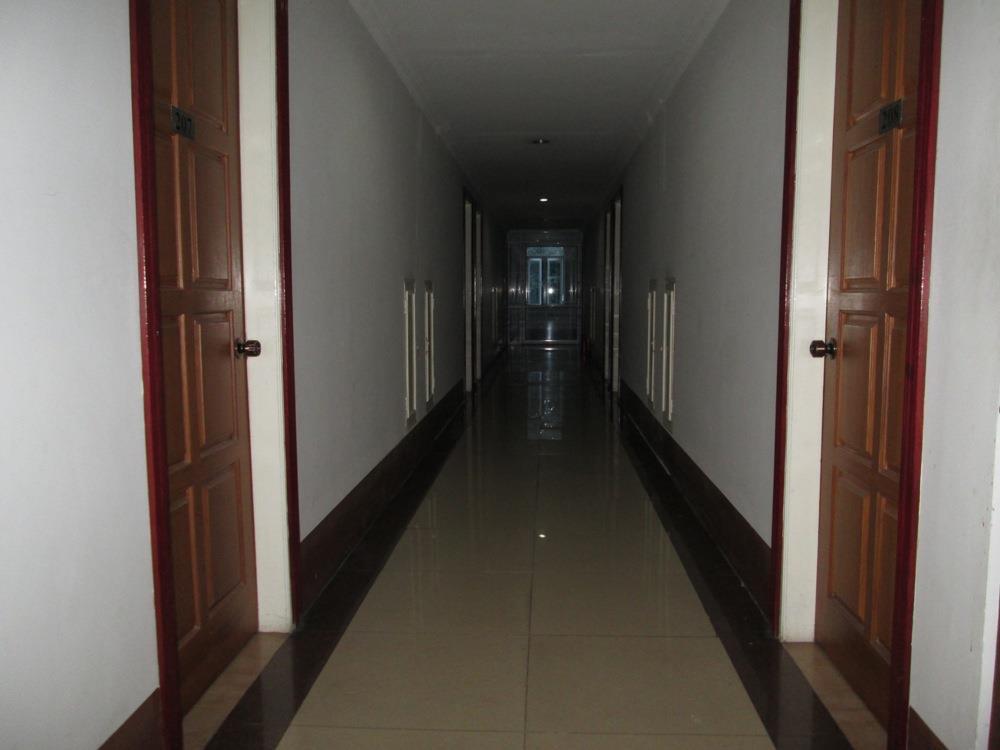 Royal Crown Hotel Yangon Dış mekan fotoğraf
